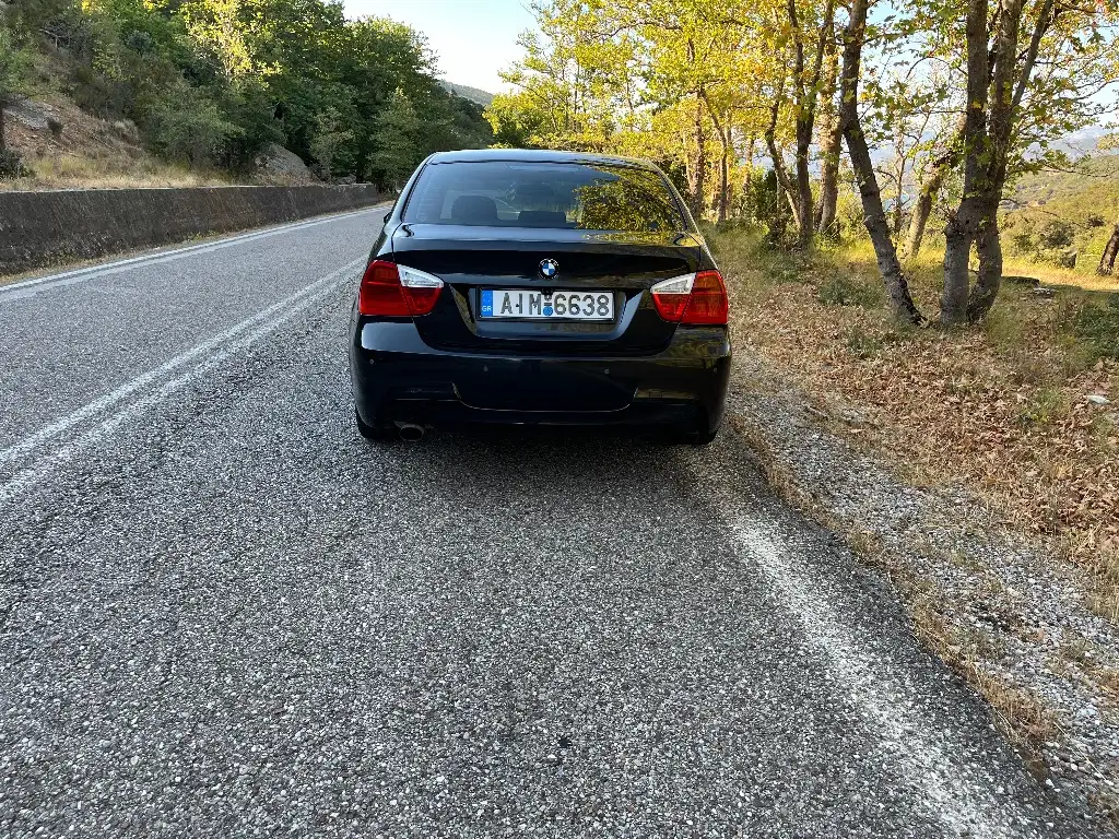 BMW 318 '06