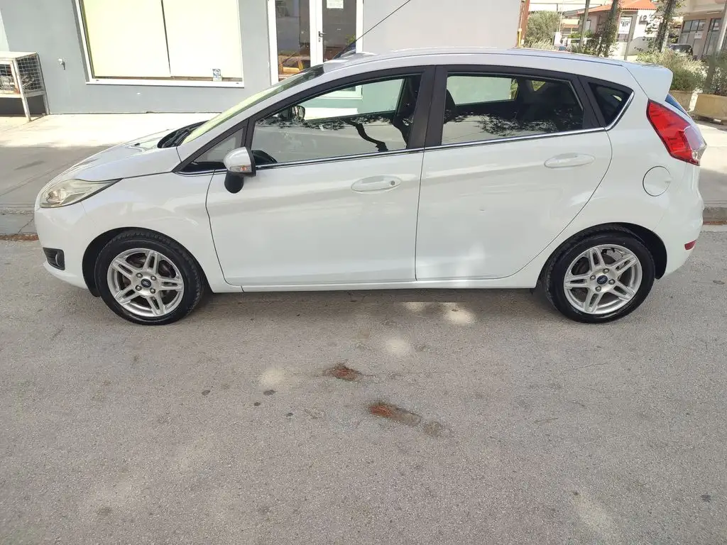 Ford Fiesta Titanium …