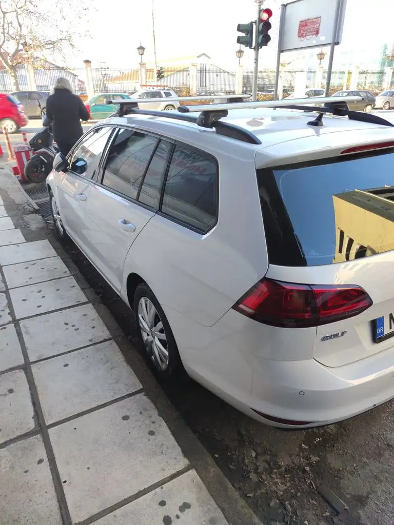 Volkswagen Golf TGI …